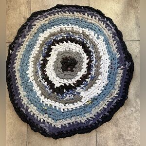 Handmade crocheted rug bathroom kitchen mat round 24”